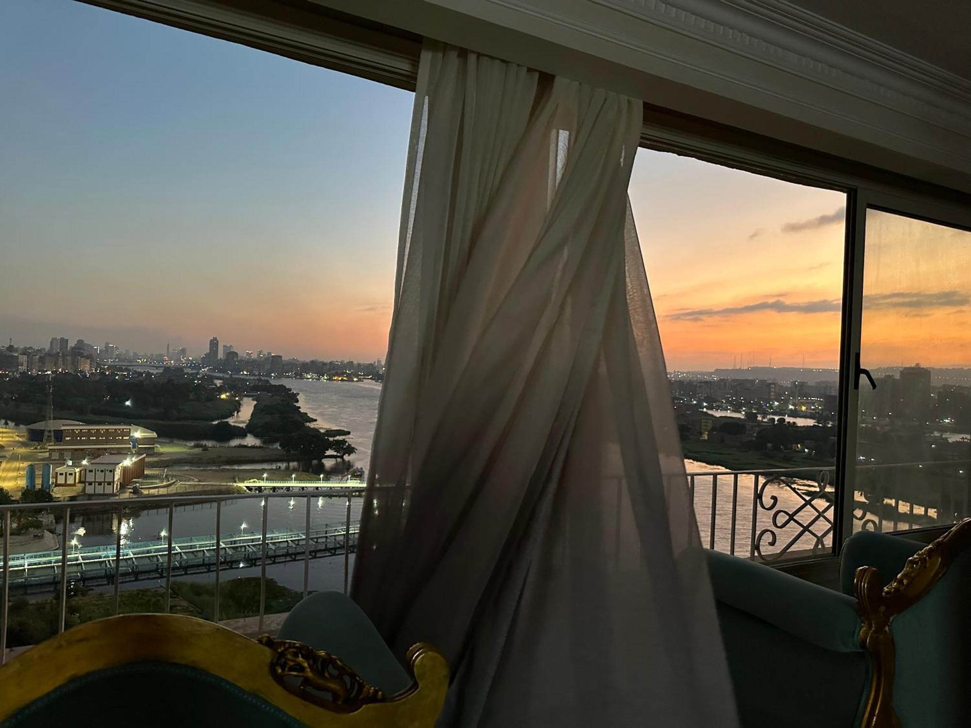 فاخرة مطلة علي نهر النيل * Cairo