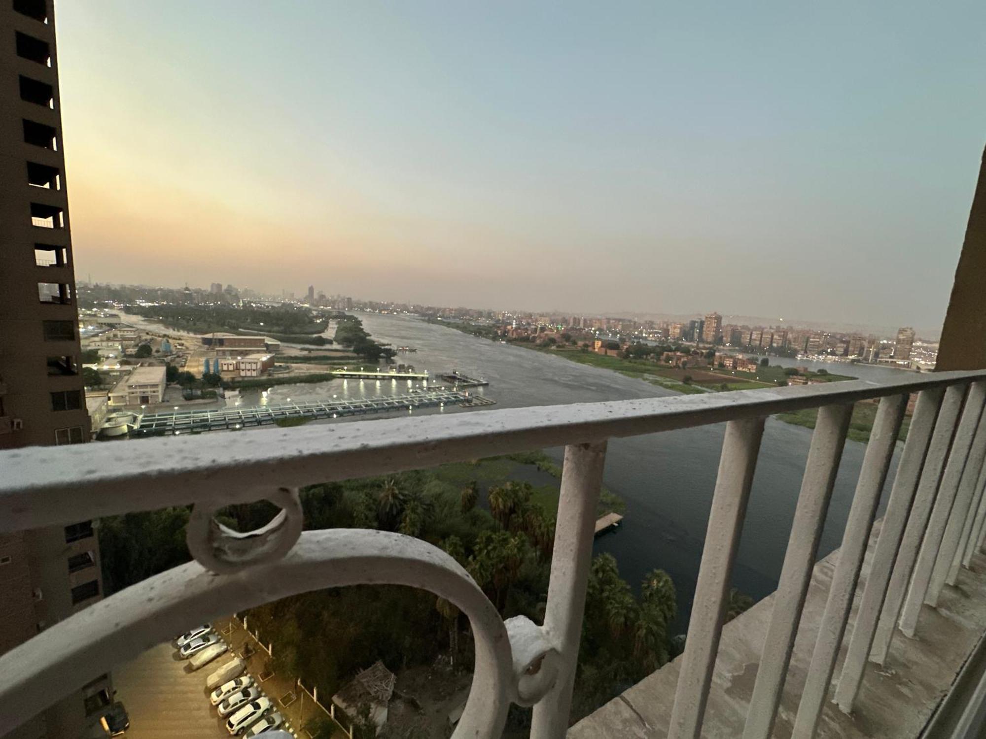 فاخرة مطلة علي نهر النيل Cairo