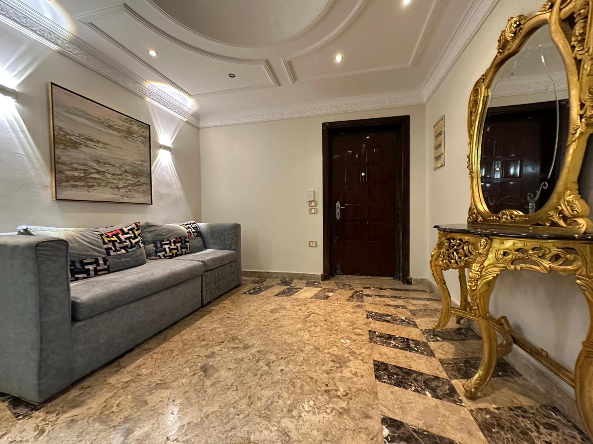 Apartment فاخرة مطلة علي نهر النيل *