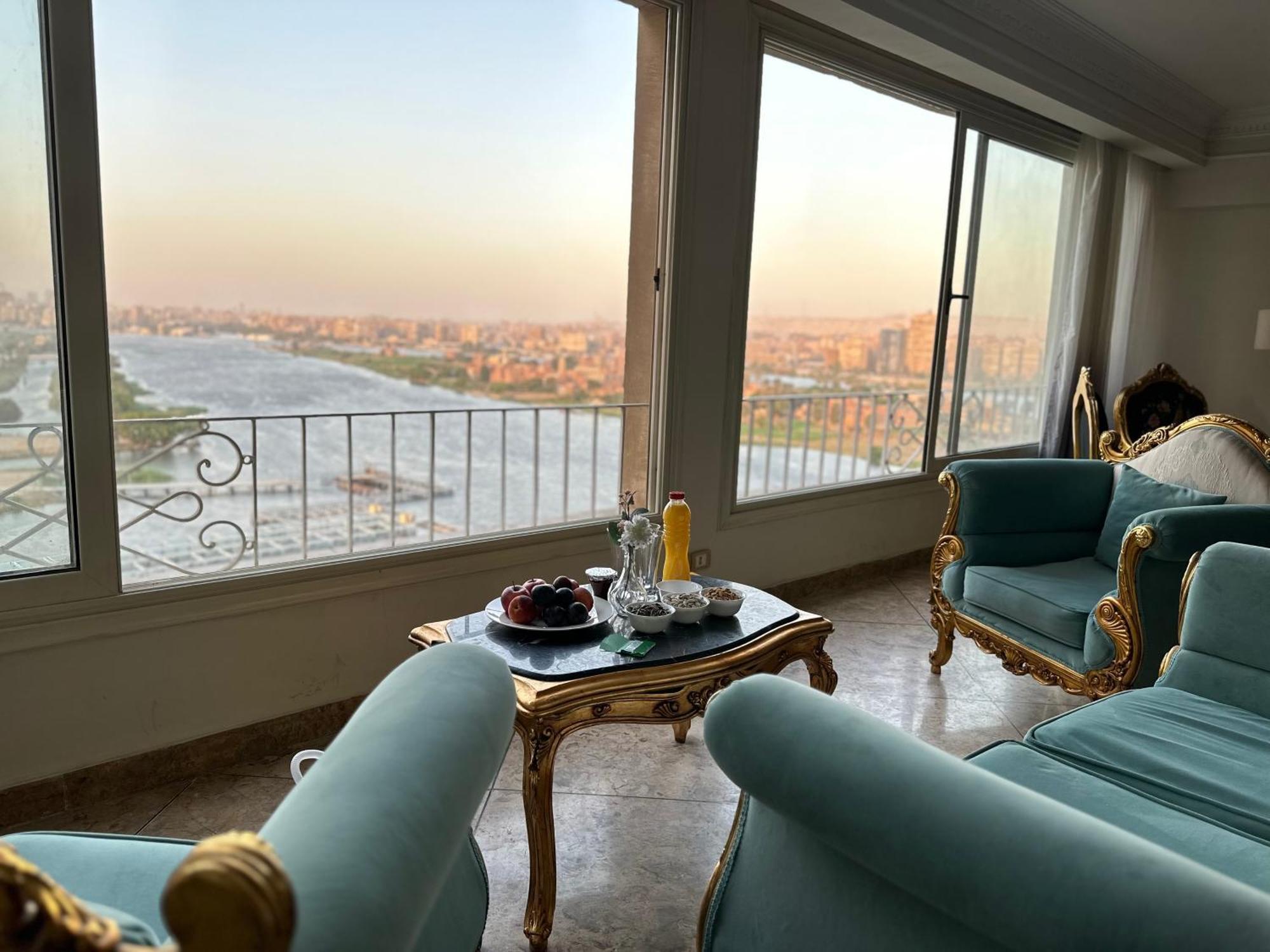 فاخرة مطلة علي نهر النيل Apartamento *